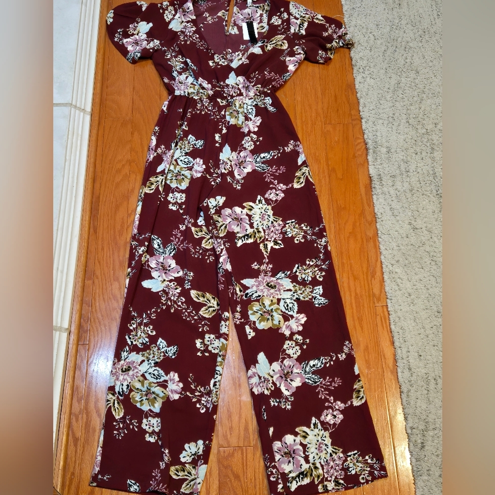Speechless Floral Burgundy Jumpsuit Size S/M NWT